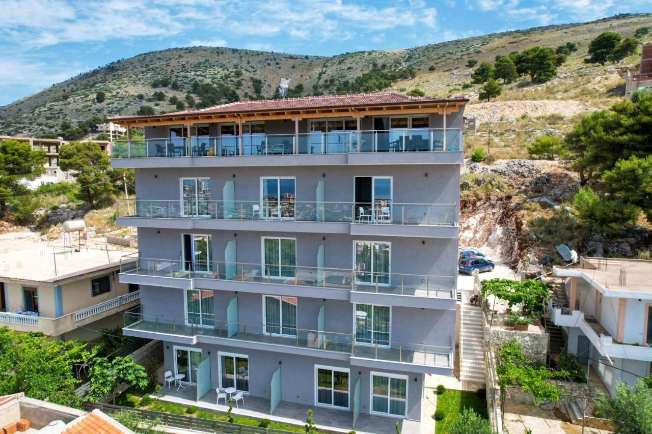 Angel Saranda Palace Buitenkant foto